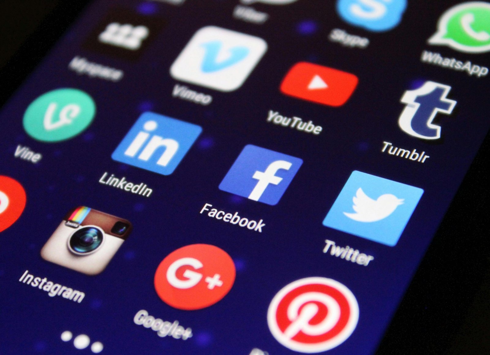 The Digital Age: How Technology Has Transformed Modern Life